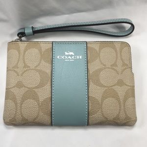 Coach Wristlet Light Khaki Seafoam
